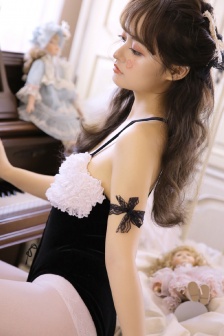 夜店DJ女跳舞衣服